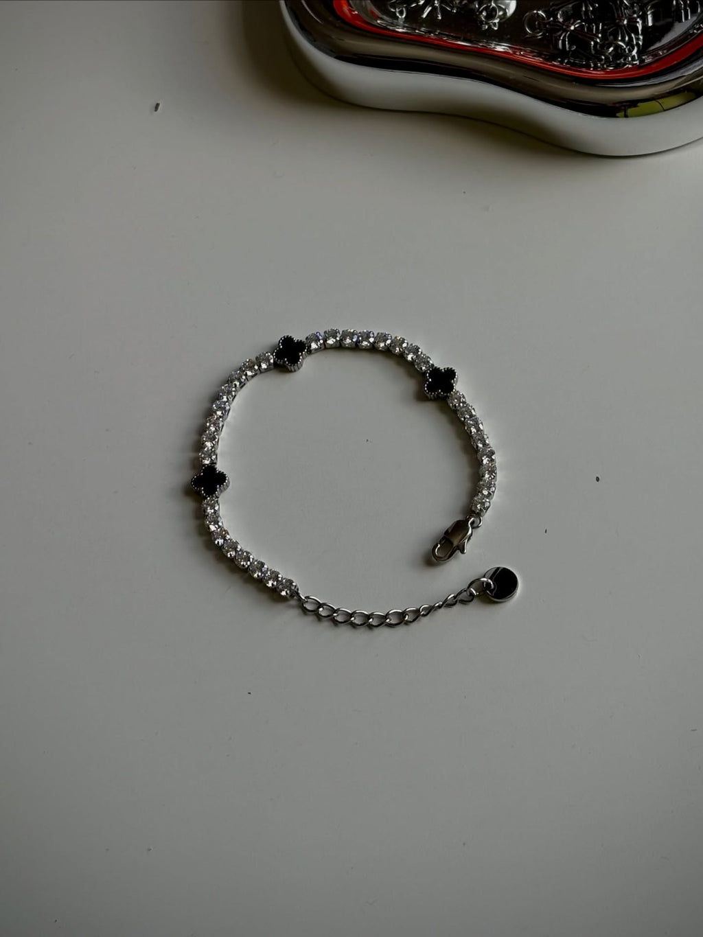 Noir Spark bracelet.